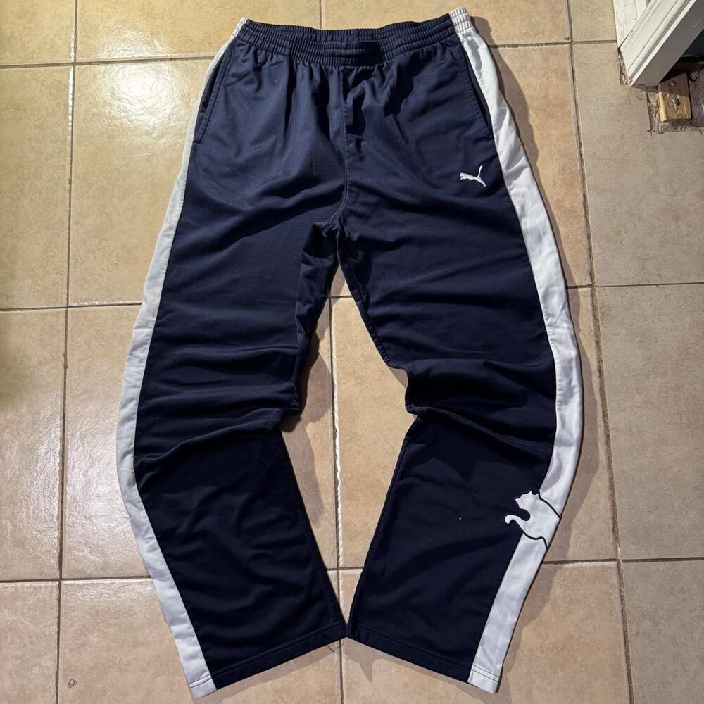 Vintage y2k puma navy blue sweats size M in Mens